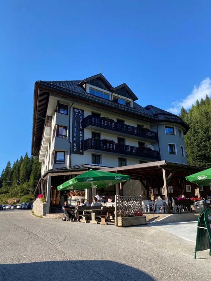 Unser Partnerhaus Al Gallo Forcello.1530 - Albergo-Ristorante in Pontebba aktualisiert gerade seine Haus-Fotos. Bitte besuchen Sie uns in den kommenden Tagen erneut.